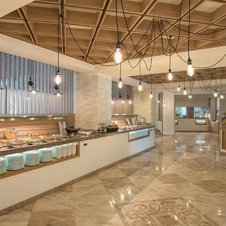 Design Marina Sands Ultra 4* 오브조르